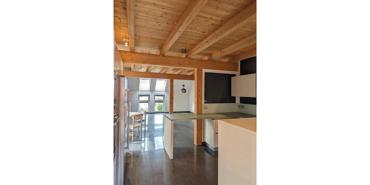 Maisonettenwohnung Rühen - 3.5 Zimmer, 130 m&sup2;, 1.100&euro; | Angebot:24743409