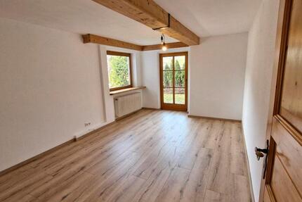 Wohnung Kiefersfelden - 3 Zimmer, 62 m&sup2;, 950&euro; | Angebot:25417789