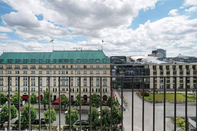 Berliner Prestige-Adresse: Einzigartiges Domizil mit Blick auf das Wahrzeichen der Stadt