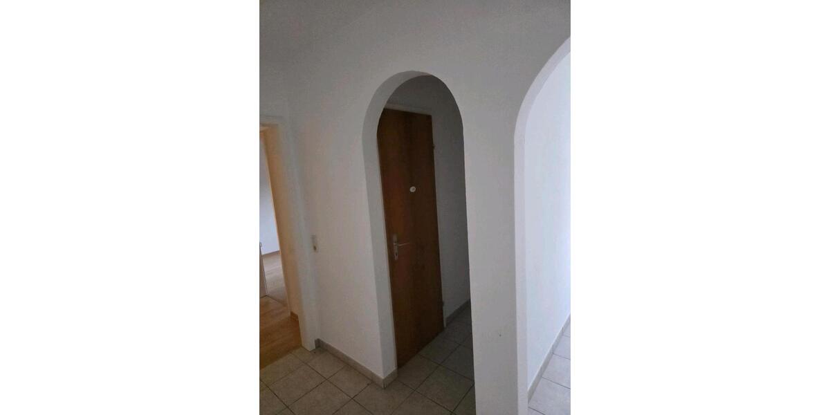 Etagenwohnung Offenburg - 4 Zimmer, 125 m&sup2;, 1.500&euro; | Angebot:24309396