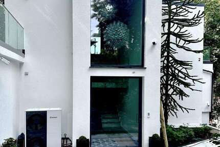 Wohnung Wiesbaden Nordost - 3 Zimmer, 100 m&sup2;, 1.950&euro; | Angebot:25373258