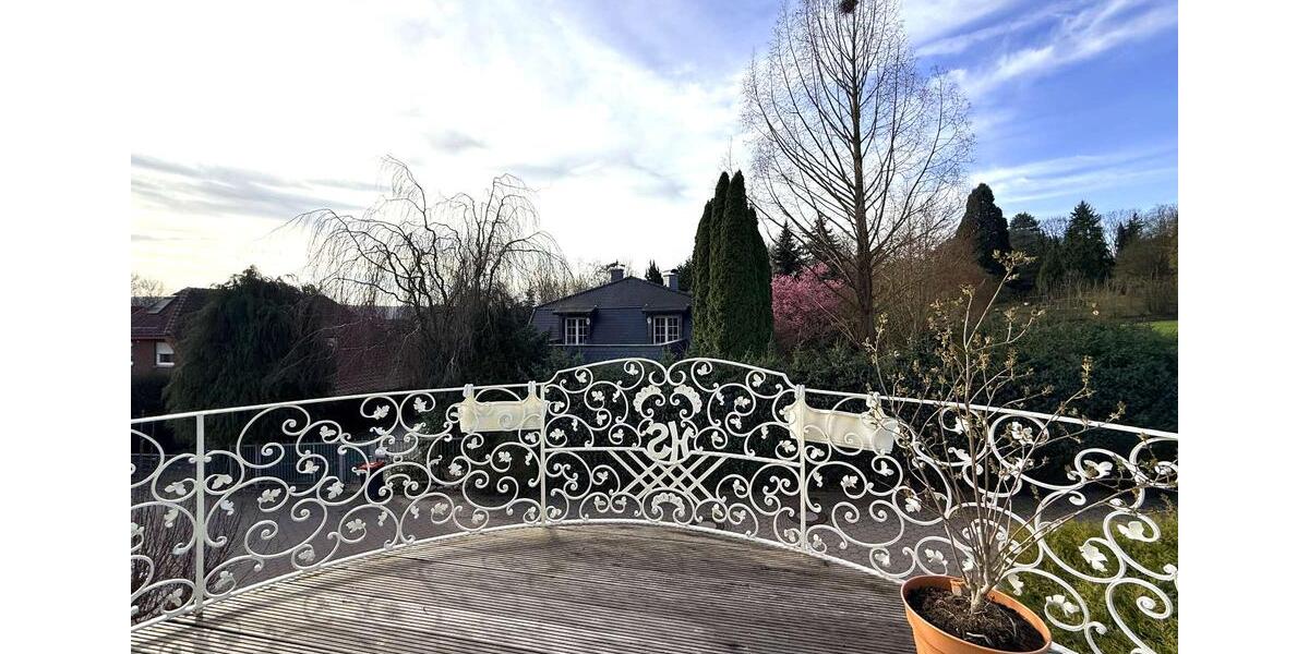 Maisonettenwohnung Bad Pyrmont - 4 Zimmer, 165 m&sup2;, 1.150&euro; | Angebot:26267973