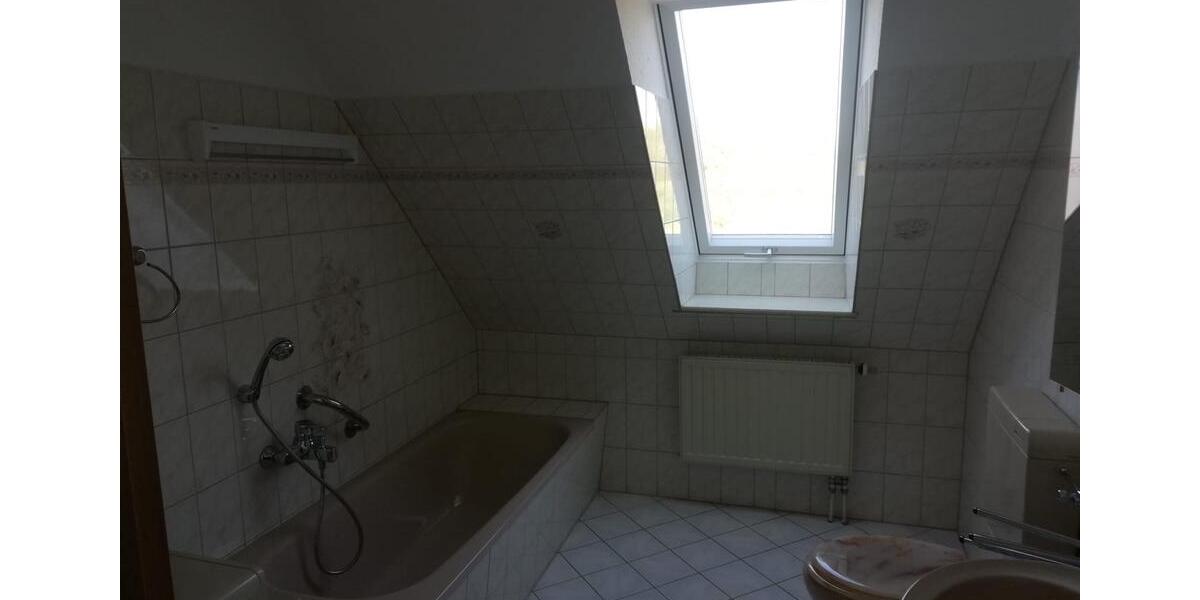 Dachgeschoßwohnung Zossen - 3 Zimmer, 65 m&sup2;, 800&euro; | Angebot:26497424
