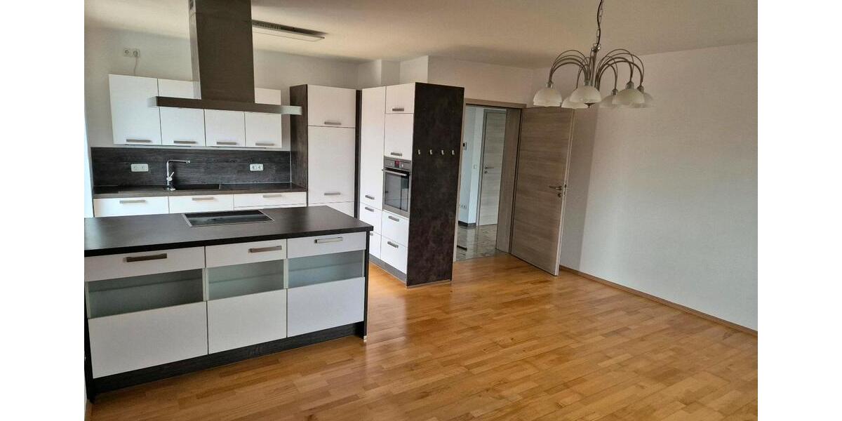 Etagenwohnung Osterhofen - 3 Zimmer, 87 m&sup2;, 1.090&euro; | Angebot:25973546