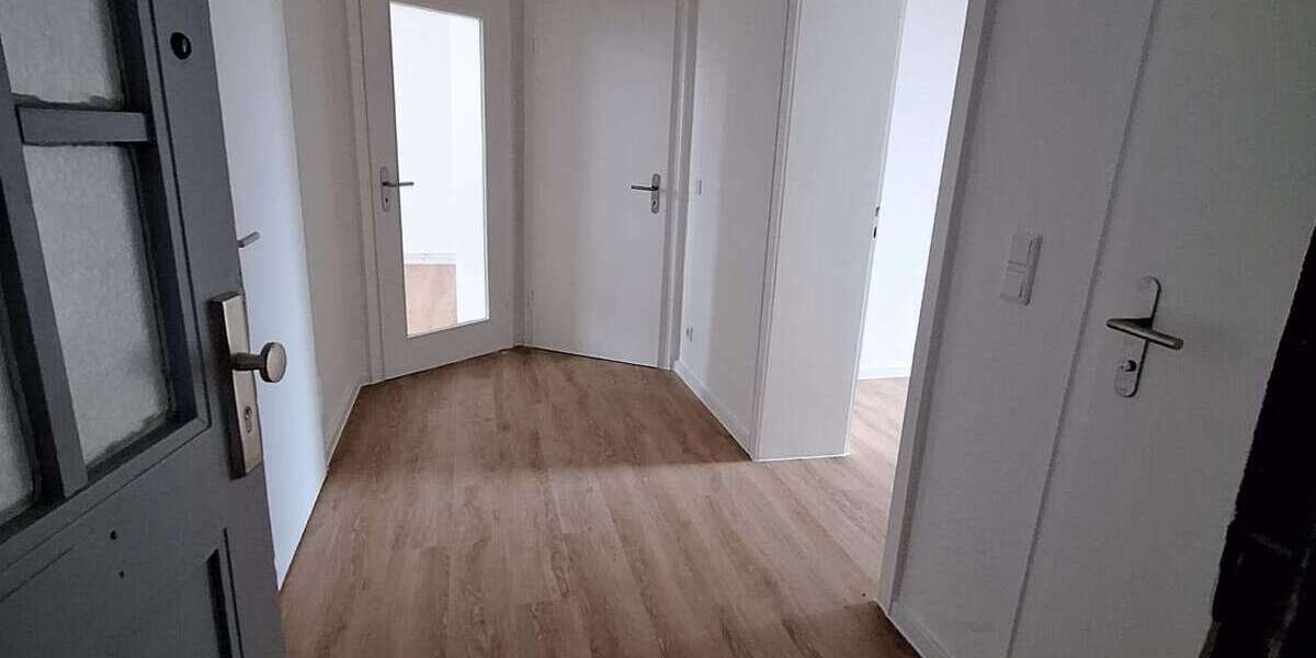Etagenwohnung Hannover Hainholz - 3 Zimmer, 70 m&sup2;, 660&euro; | Angebot:27004480