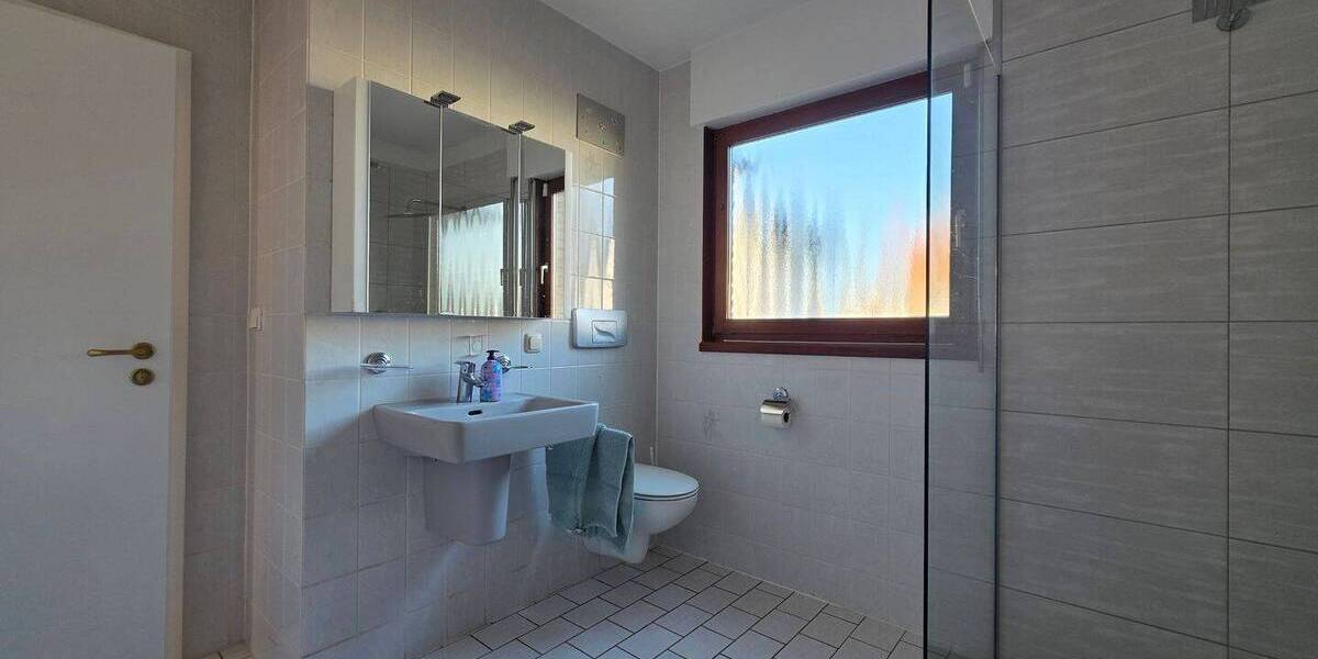 Einfamilienhaus Berlin Alt-Hohenschönhausen - 4 Zimmer, 130 m&sup2;, 2.300&euro; | Angebot:26142633