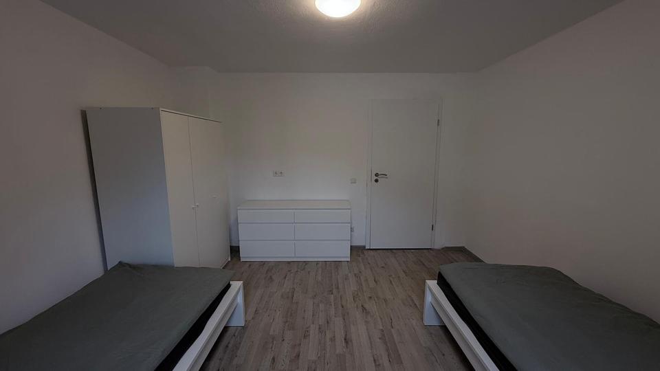 Wohnen auf Zeit Helmbrechts - 3 Zimmer, 100 m&sup2;, 25&euro; | Angebot:23566853