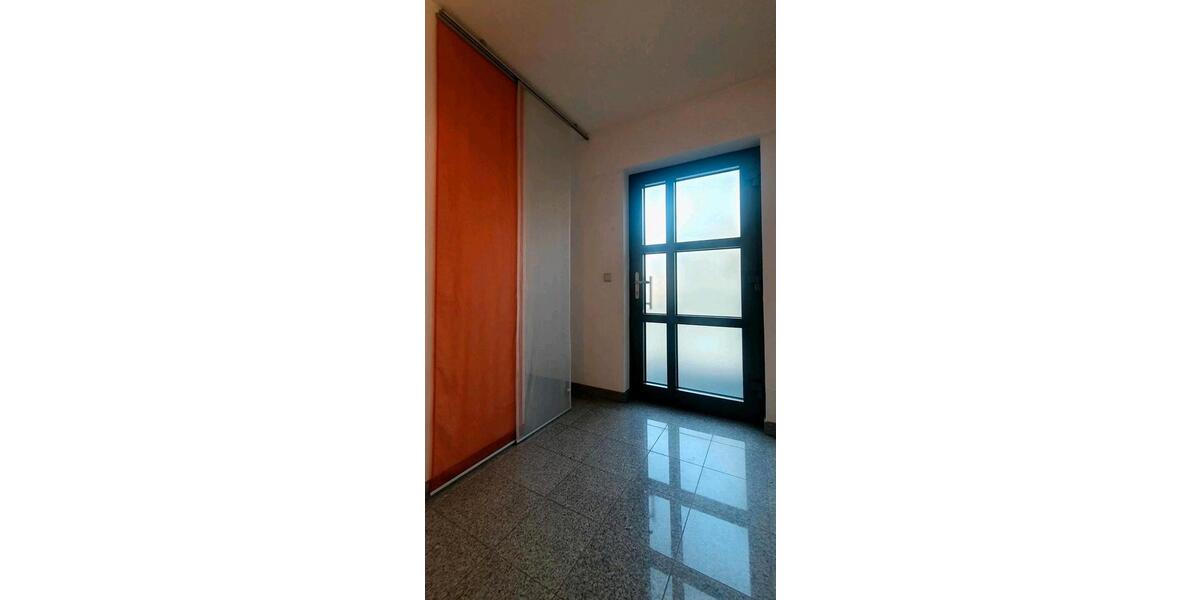 Wohnen auf Zeit Ludwigsburg - 3 Zimmer, 104 m&sup2;, 720&euro; | Angebot:26031984