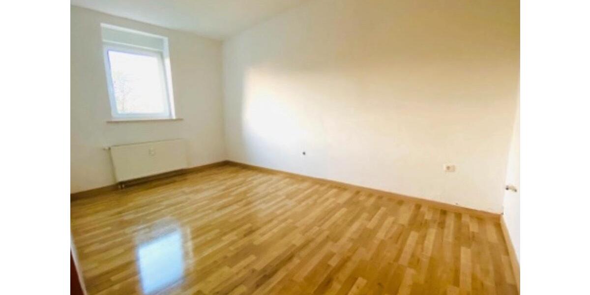 Etagenwohnung Detmold - 4 Zimmer, 83 m&sup2;, 750&euro; | Angebot:25904646