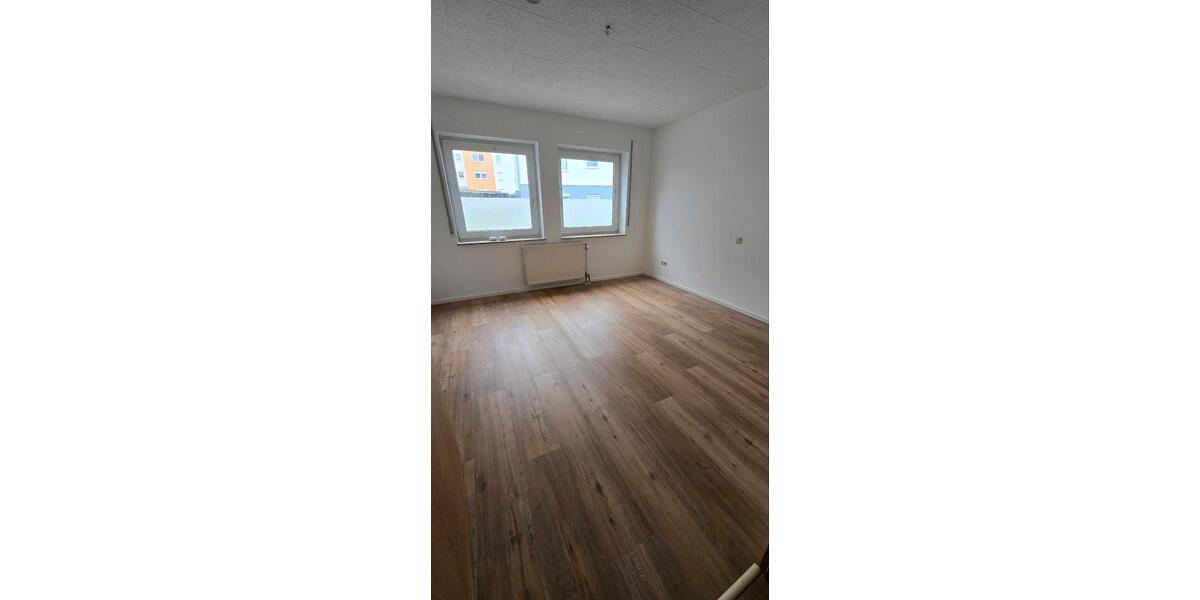 Erdgeschoßwohnung Schwalmstadt - 4 Zimmer, 95 m&sup2;, 750&euro; | Angebot:24362229