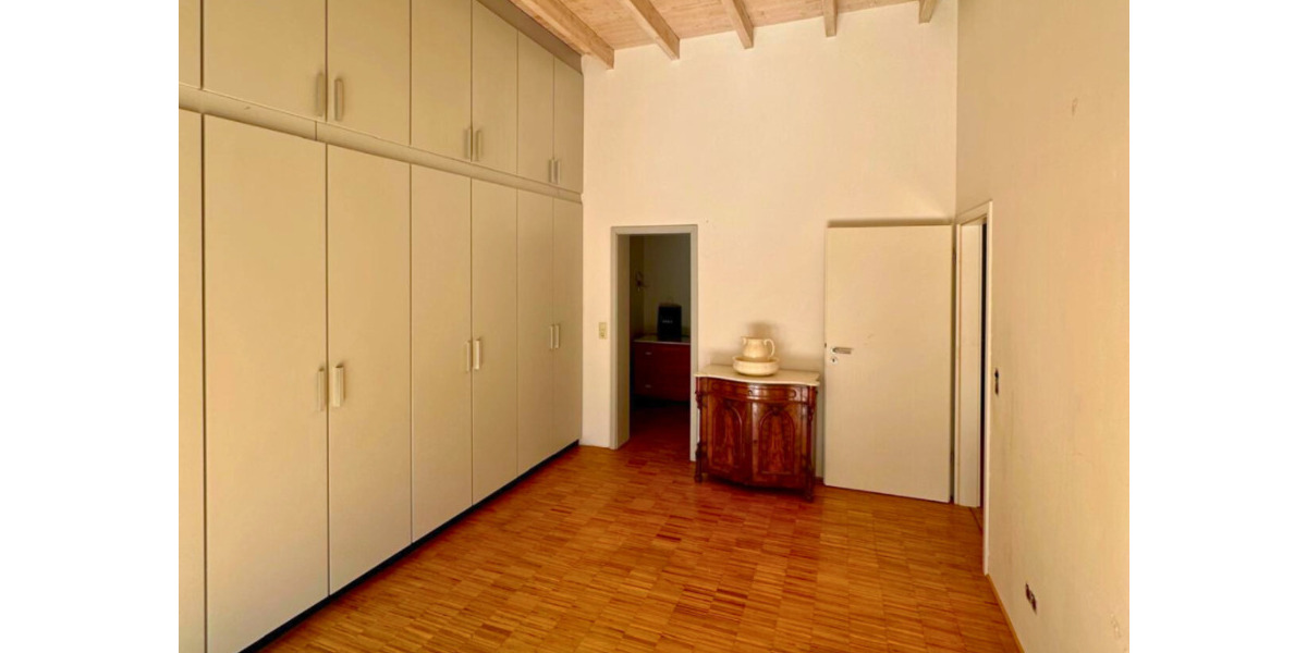 Doppelhaushälfte Neuenrade - 6 Zimmer, 140 m&sup2;, 985&euro; | Angebot:24700037