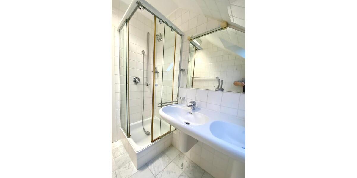 Dachgeschoßwohnung Bad Salzuflen - 2 Zimmer, 50 m&sup2;, 600&euro; | Angebot:26586347