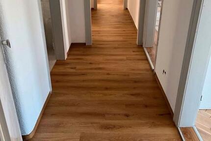 Wohnung Waltershausen - 5 Zimmer, 113 m&sup2;, 950&euro; | Angebot:26292757