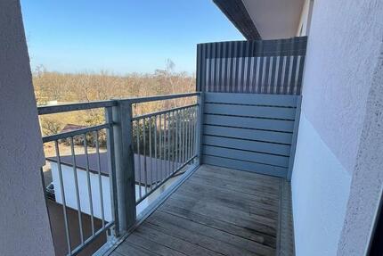 Wohnung Leuna - 2 Zimmer, 72 m&sup2;, 500&euro; | Angebot:26477929