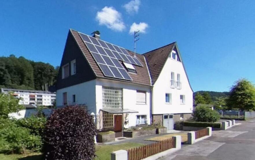 Doppelhaushälfte mit Gartengrundstück in Engelskirchen zimmer