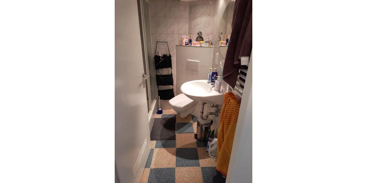 Erdgeschoßwohnung Ludwigshafen am Rhein - 2 Zimmer, 59 m&sup2;, 690&euro; | Angebot:25725544