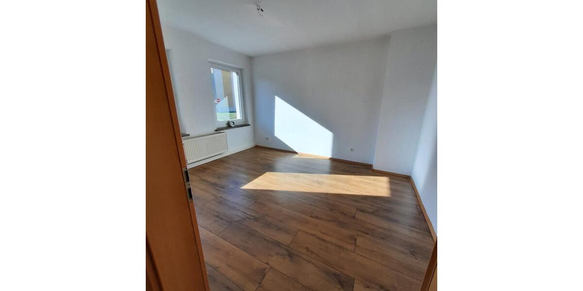 Erdgeschoßwohnung Meiningen - 2 Zimmer, 39 m&sup2;, 230&euro; | Angebot:25871739