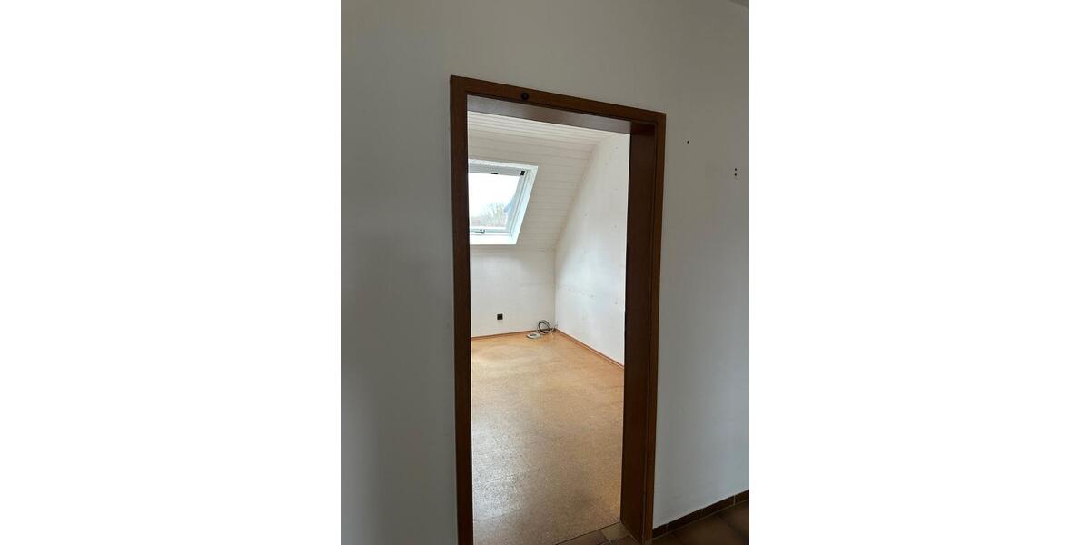 Dachgeschoßwohnung Witzenhausen - 3 Zimmer, 100 m&sup2;, 850&euro; | Angebot:25648783