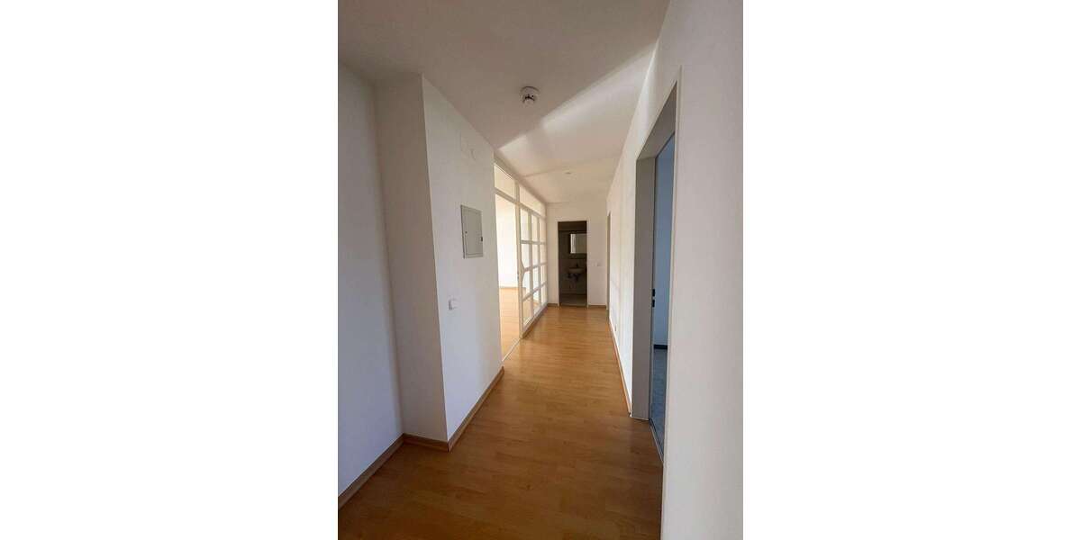 Etagenwohnung Regensburg-Burgweinting Burgweinting - 3 Zimmer, 87 m&sup2;, 1.017&euro; | Angebot:27253724