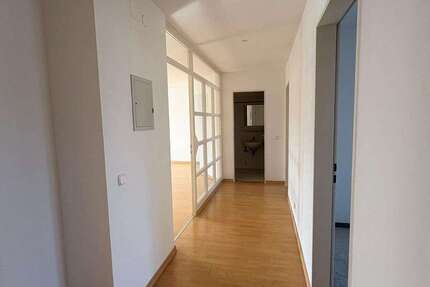 Wohnung Regensburg-Burgweinting Burgweinting - 3 Zimmer, 87 m&sup2;, 1.017&euro; | Angebot:27253724