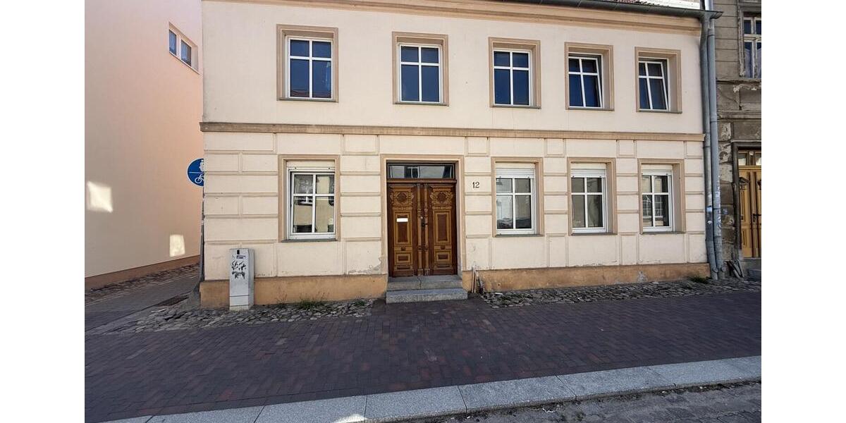 Dachgeschoßwohnung Altentreptow - 2 Zimmer, 90 m&sup2;, 790&euro; | Angebot:26365413