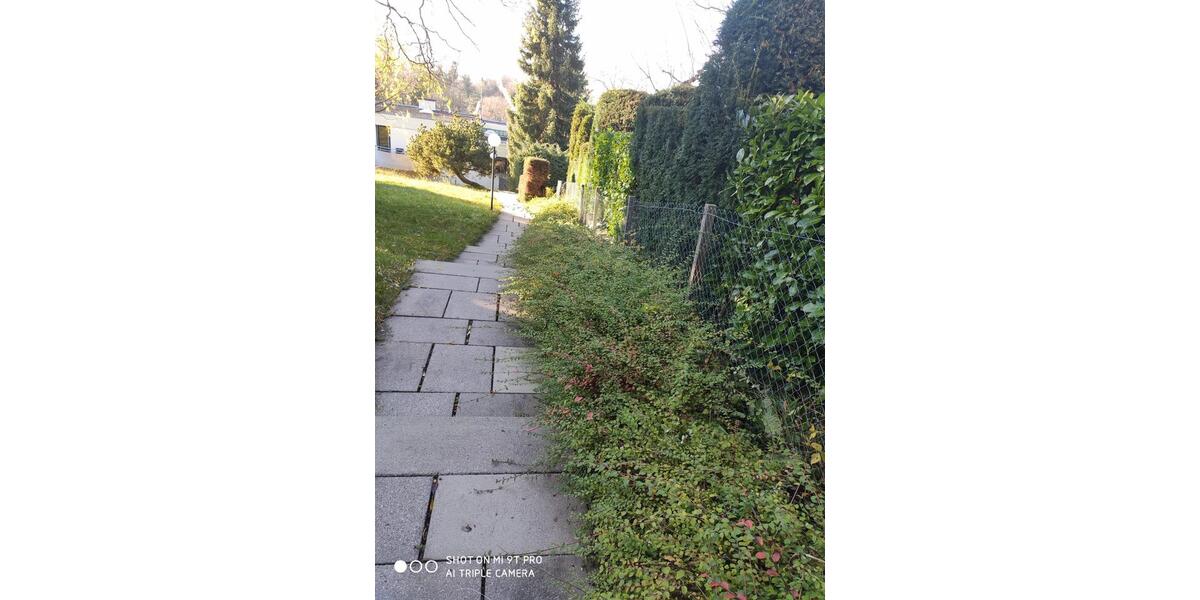 Wohnen auf Zeit Reutlingen Reutlingen (Kernstadt) - 1 Zimmer, 15 m&sup2;, 200&euro; | Angebot:25901253