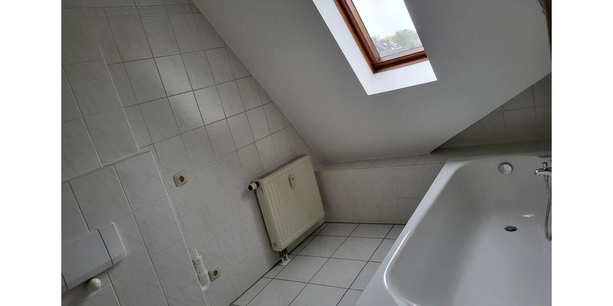 Dachgeschoßwohnung Elsdorf - 2 Zimmer, 56 m&sup2;, 590&euro; | Angebot:24350927