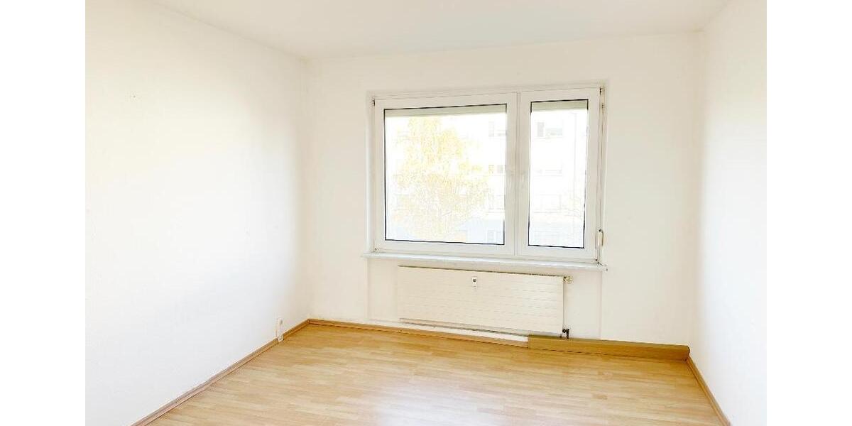 Etagenwohnung Zeithain - 3 Zimmer, 57 m&sup2;, 320&euro; | Angebot:25979091