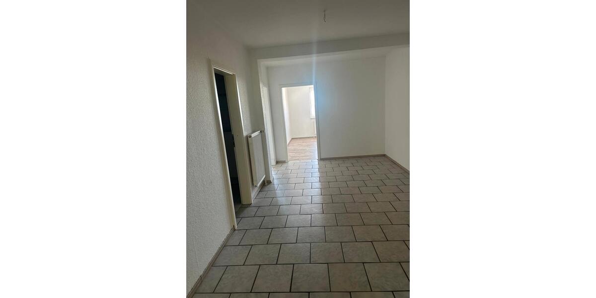 Etagenwohnung Bad Wünnenberg - 3 Zimmer, 111 m&sup2;, 600&euro; | Angebot:26536533