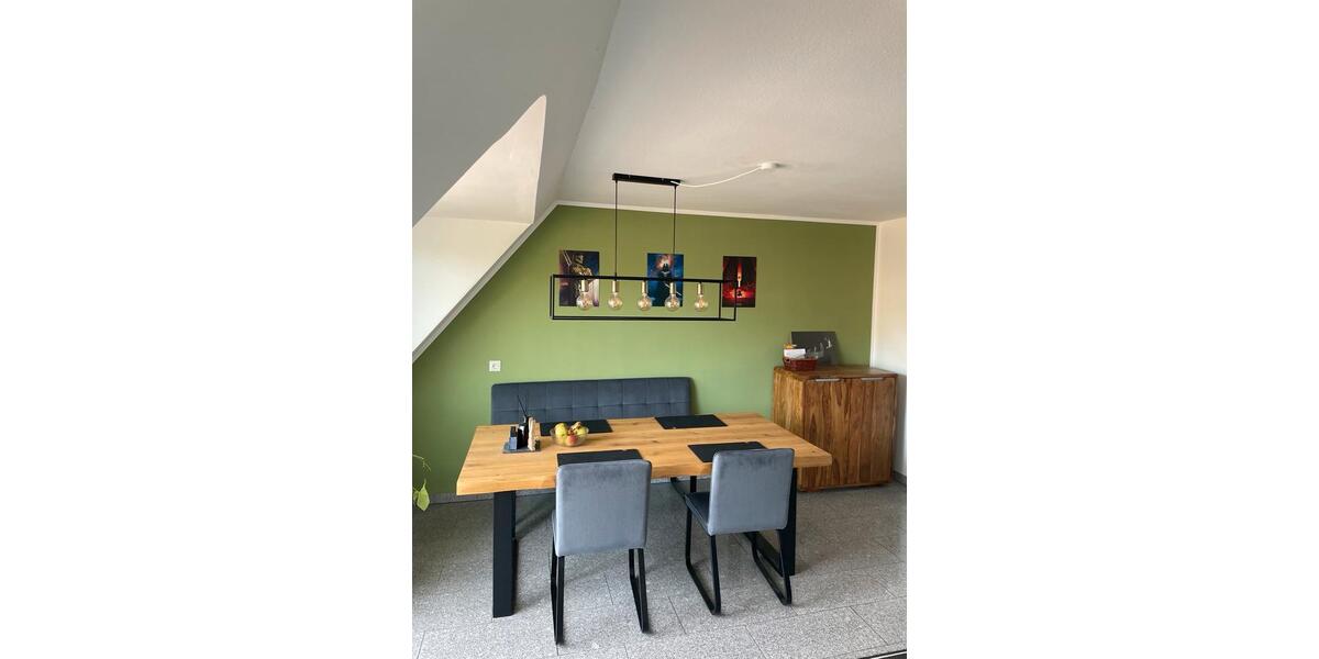 Dachgeschoßwohnung Würzburg Heuchelhof - 1 Zimmer, 70 m&sup2;, 930&euro; | Angebot:26045156