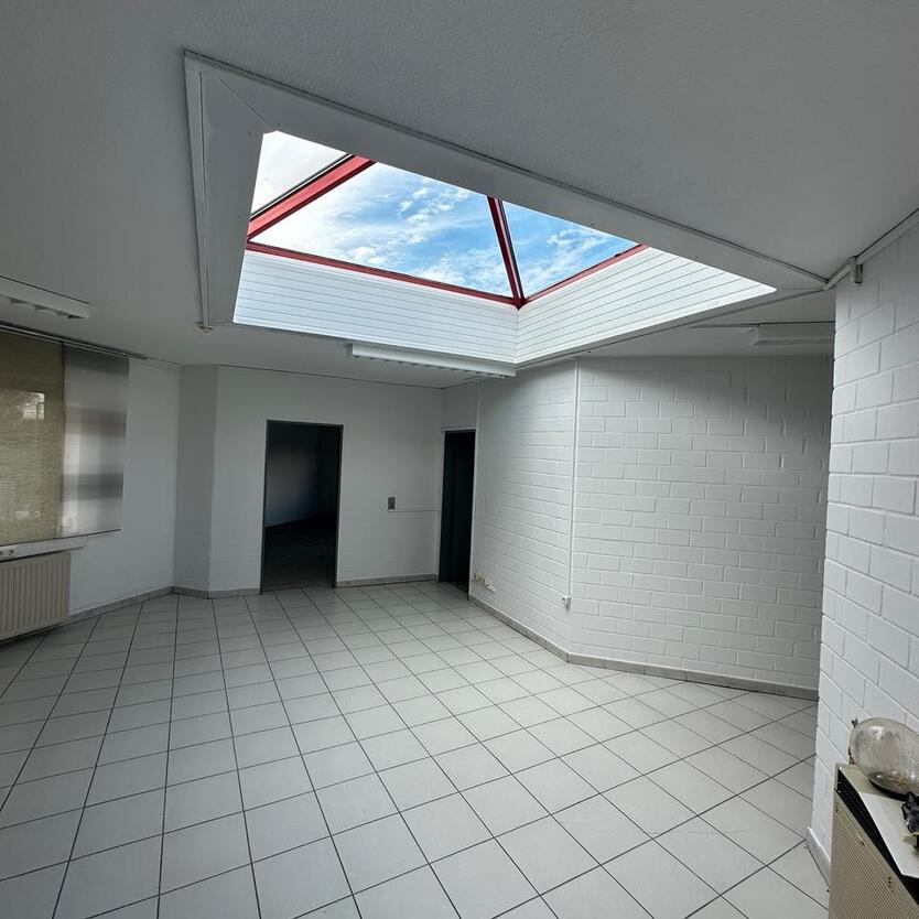 Büros 4 Räume in Wahbek Rastede