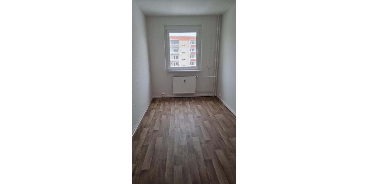 Etagenwohnung Waren (Müritz) - 2 Zimmer, 60 m&sup2;, 350&euro; | Angebot:24918759