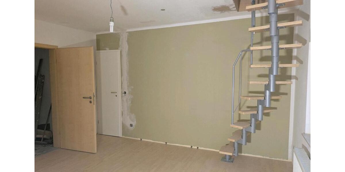 Dachgeschoßwohnung Essen Stadtbezirk II - 5 Zimmer, 79 m&sup2;, 850&euro; | Angebot:25176287