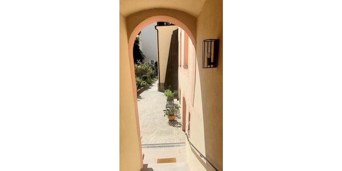 Elegante Altbauwohnung 3 zimmer