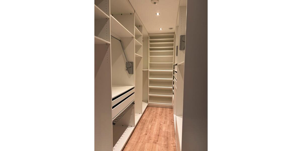 Penthouse-Wohnung – Wohnen oder Gewerbe (BüroBeauty) zimmer