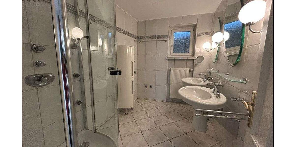 Etagenwohnung Dinkelsbühl - 3 Zimmer, 100 m&sup2;, 750&euro; | Angebot:25729750