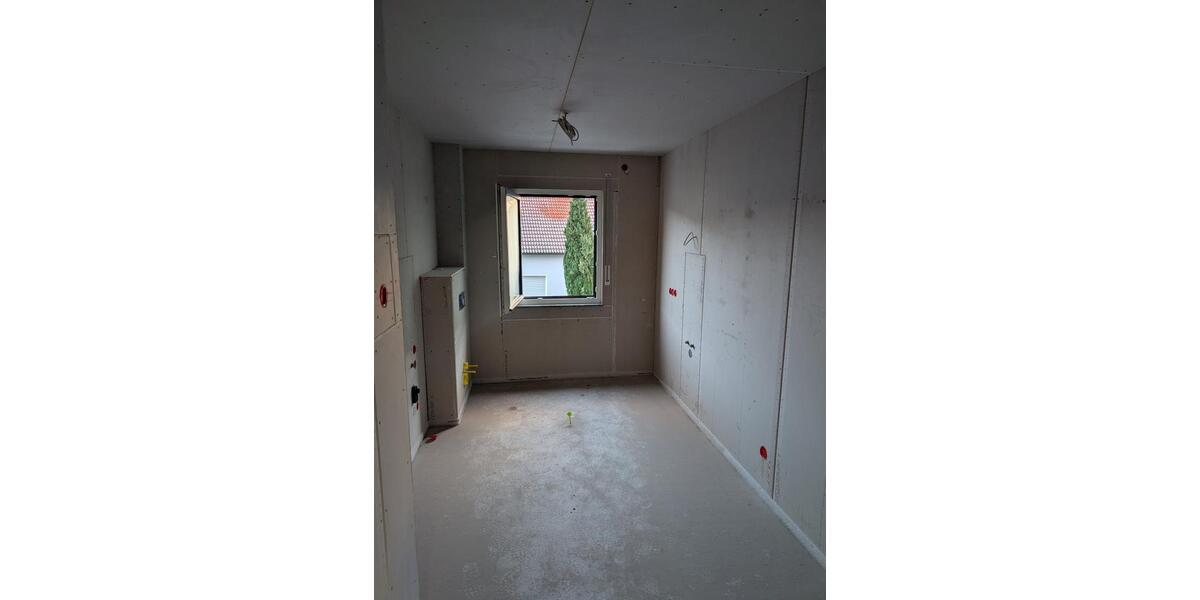 Etagenwohnung Sankt Leon-Rot Rot - 4.5 Zimmer, 107 m&sup2;, 1.350&euro; | Angebot:25843632