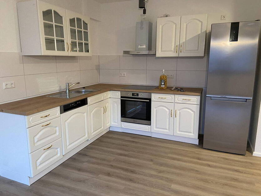 Komfortable 3,5-Zi.-Wohnung mit EBK & Aufzug in renoviertem Zustand - ideal für Senioren