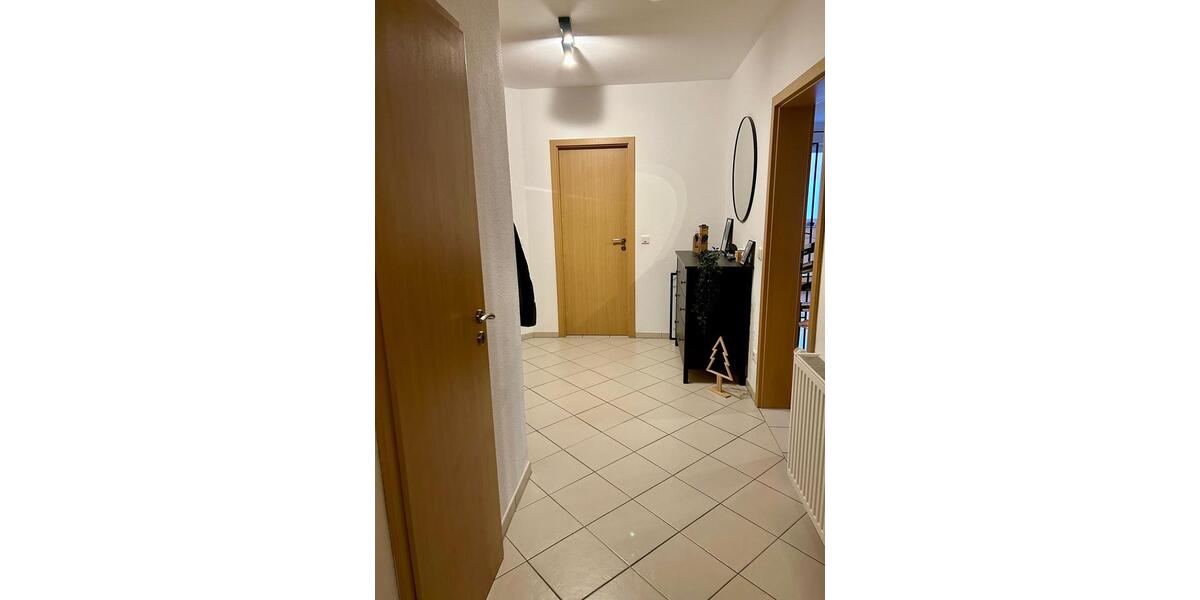 Schöne, helle 3-Zimmer-Wohnung mit Garten in zentraler Lage 3 zimmer