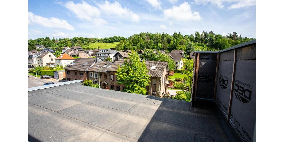 Traumhaus in Vicht, Erstbezug, 5 Zimmer Büro Apartment 5 zimmer