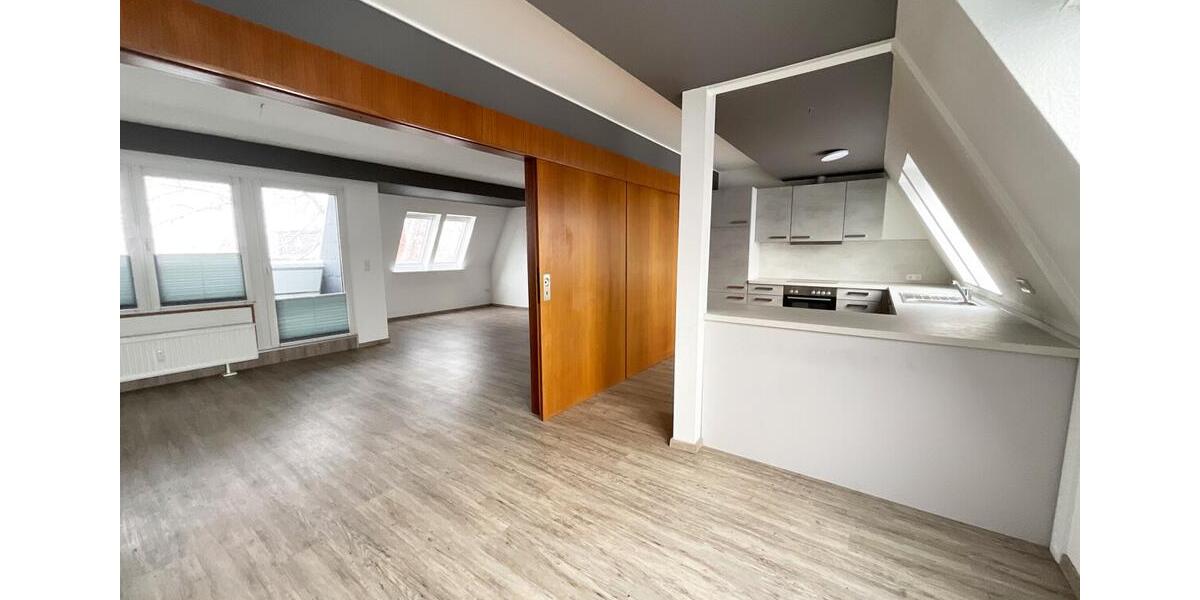 Dachgeschoßwohnung Niebüll - 3 Zimmer, 101 m&sup2;, 945&euro; | Angebot:24429241
