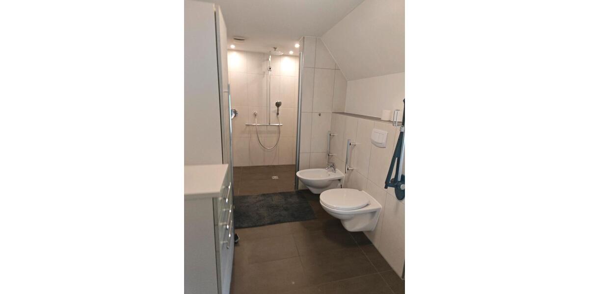 Wohnen auf Zeit Kreuztal - 3 Zimmer, 140 m&sup2;, 3.500&euro; | Angebot:25299758