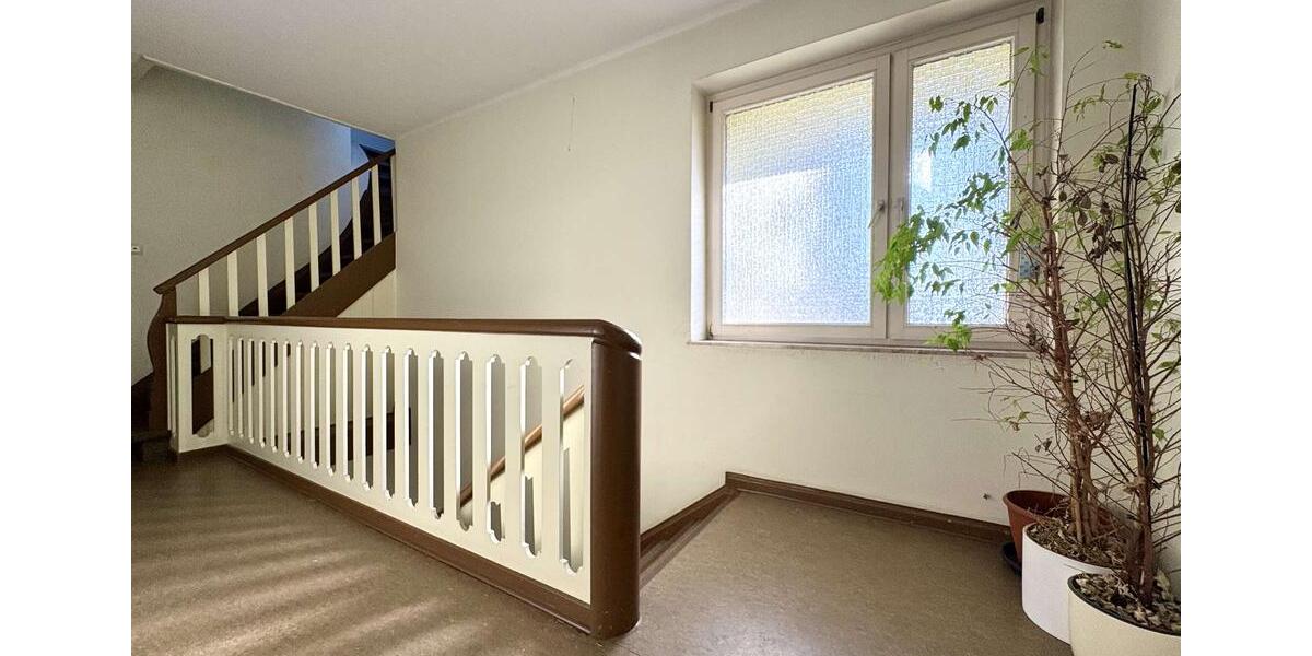 Etagenwohnung Hameln - 2 Zimmer, 70 m&sup2;, 550&euro; | Angebot:25871254