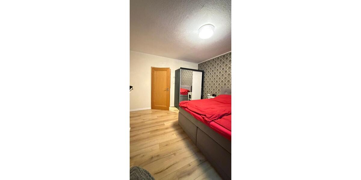 Erdgeschoßwohnung Löhne - 4 Zimmer, 120 m&sup2;, 1.300&euro; | Angebot:26491195