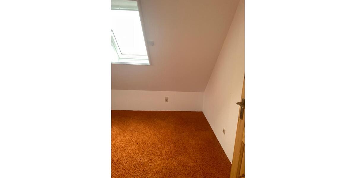 Dachgeschoßwohnung Neuler - 3 Zimmer, 60 m&sup2;, 590&euro; | Angebot:26354850