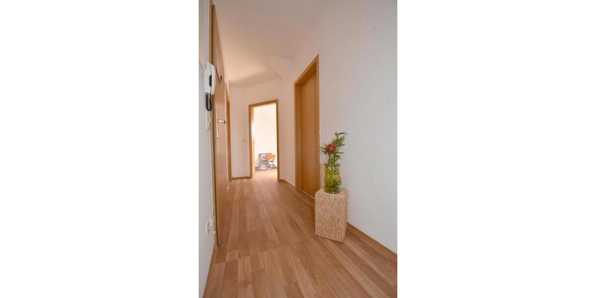 Dachgeschoßwohnung Hohenstein-Ernstthal Ernstthal - 4.5 Zimmer, 109 m&sup2;, 615&euro; | Angebot:18313534