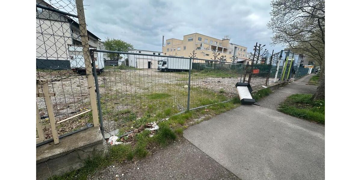 Gewerbeobjekt Freiburg im Breisgau Lehen - 2.500&euro; | Angebot:26250971