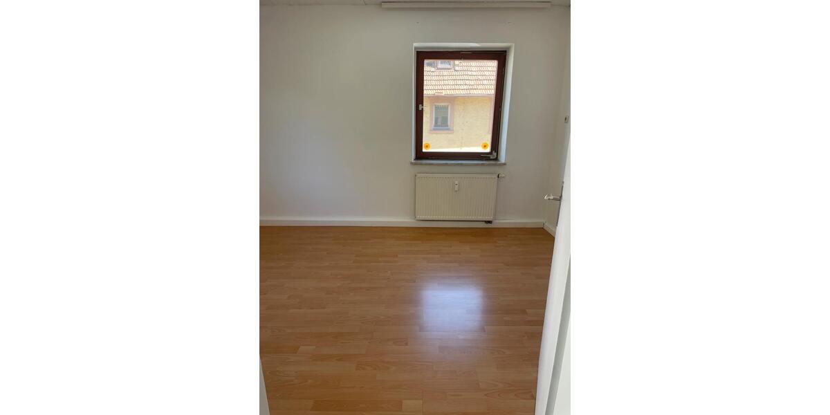 Etagenwohnung Gemünden am Main - 3 Zimmer, 70 m&sup2;, 700&euro; | Angebot:26281594