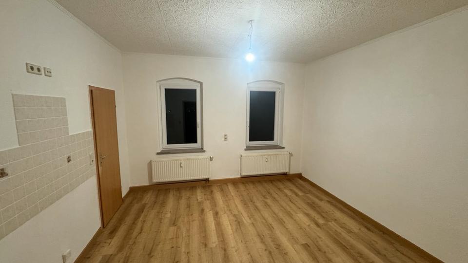 Dachgeschoßwohnung Zschopau - 2 Zimmer, 57 m&sup2;, 285&euro; | Angebot:24258596