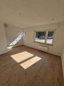 Appartement im Sanierten 4 Parteien MFH in MG-Hardterbroich 1 zimmer